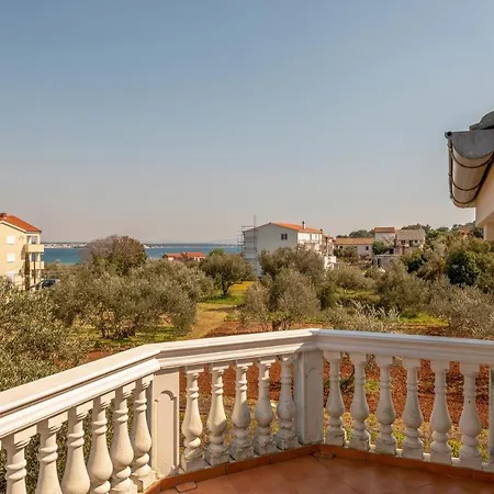 Kraj 17783b Apartment *